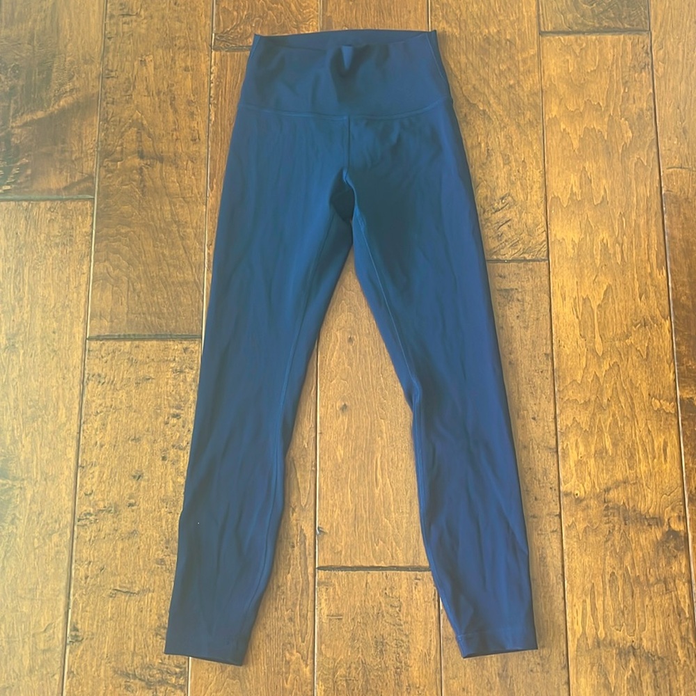 Lululemon leggings.